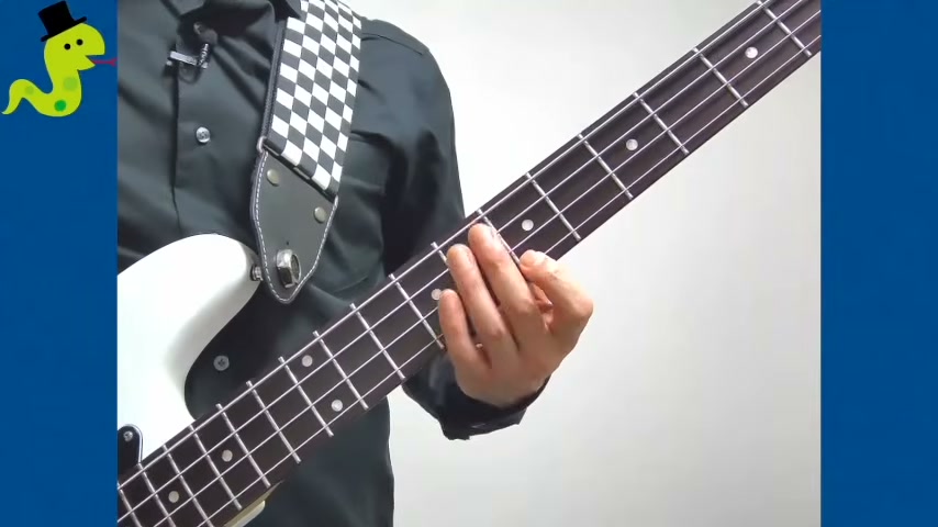 ③ 左手のフォームをアップで確認